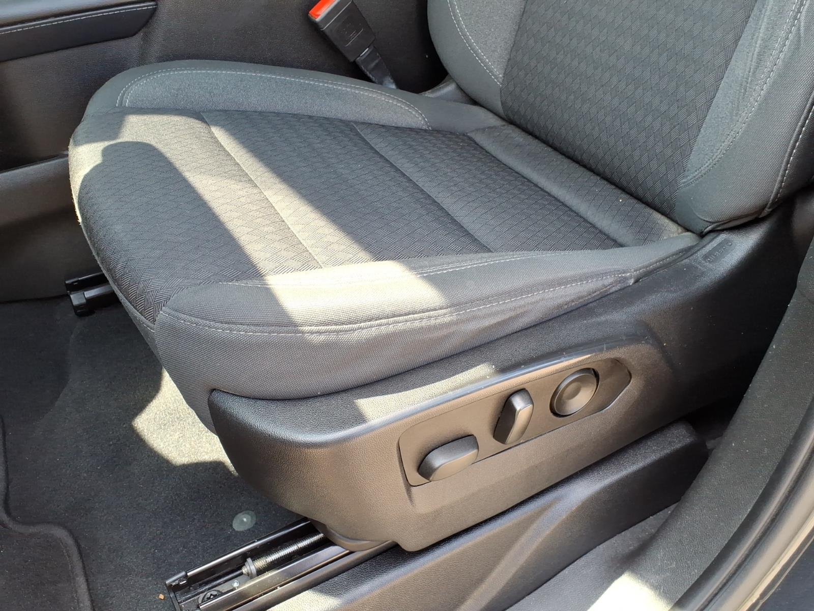 2022 Chevrolet Tahoe LS - Photo 11