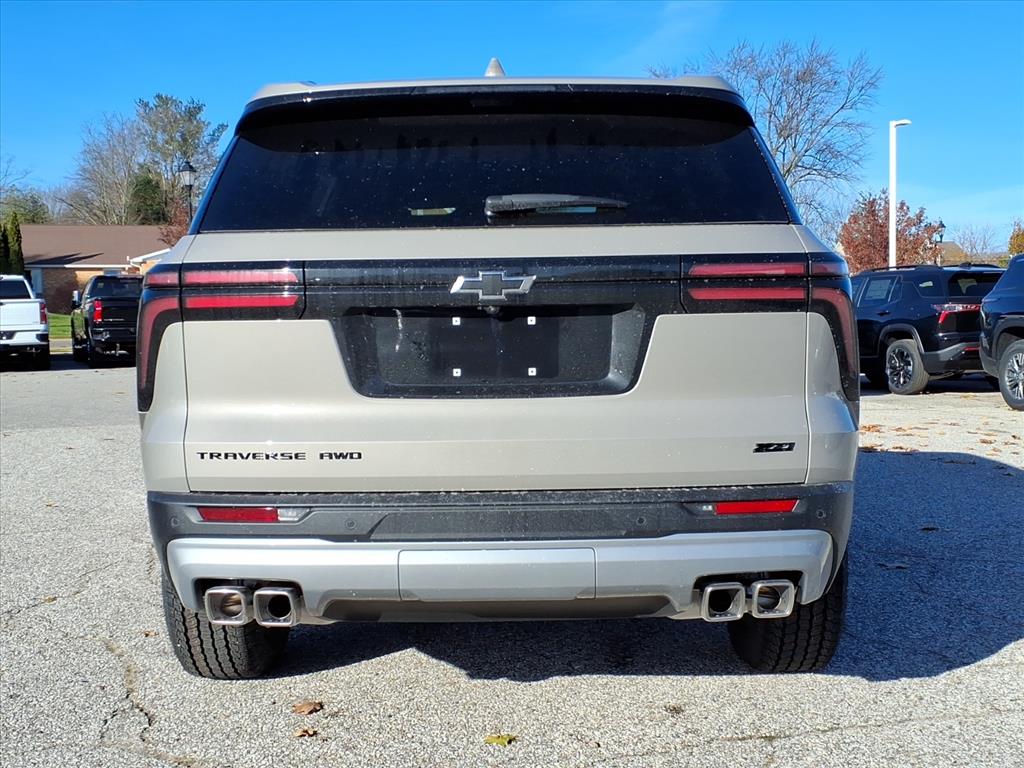 2026 Chevrolet Traverse Z71 photo 4