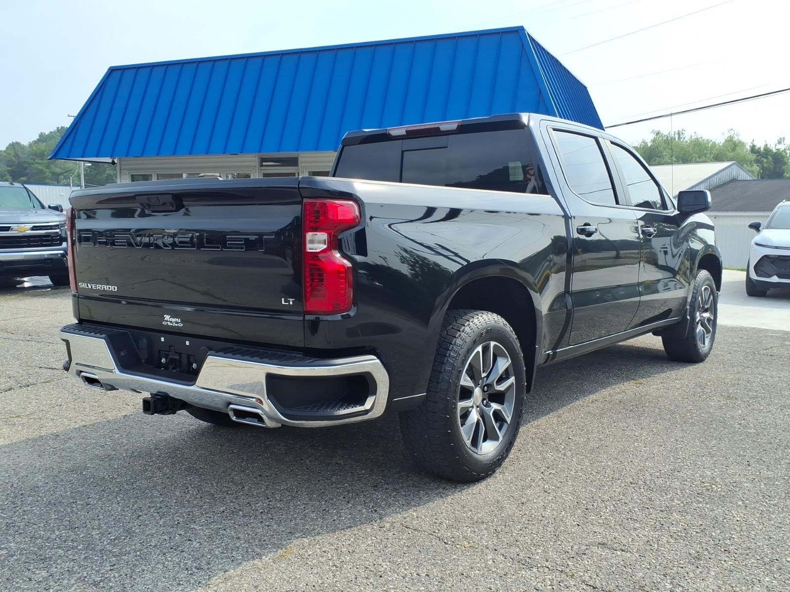 2023 Chevrolet Silverado 1500 LT - Photo 17