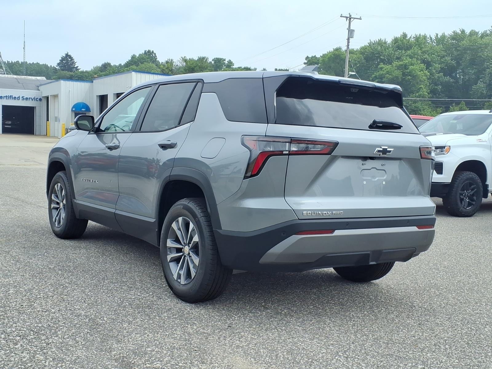 2026 Chevrolet Equinox LT - Photo 12