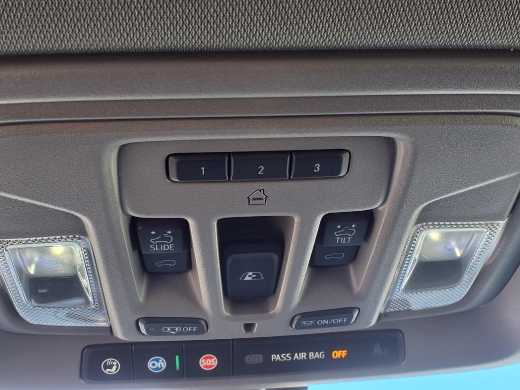 2022 Chevrolet Silverado 3500HD LTZ - Photo 29