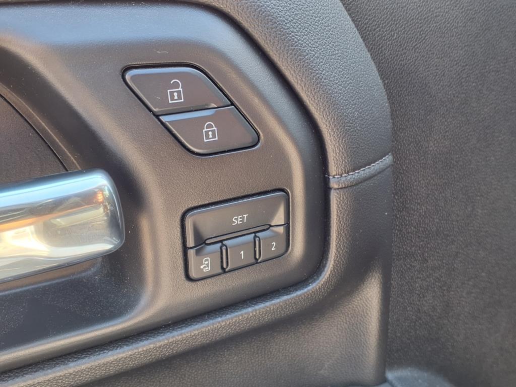 2022 Chevrolet Silverado 3500HD LTZ - Photo 7