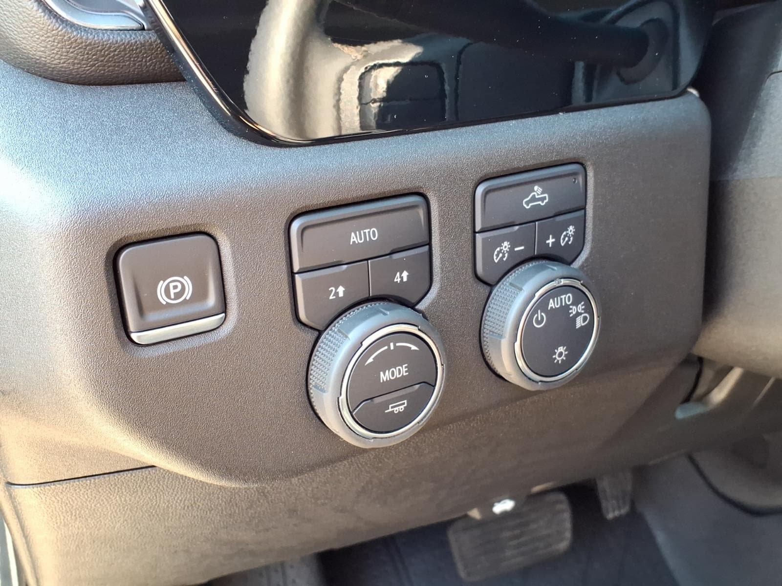 2025 Chevrolet Silverado 1500 LT - Photo 19