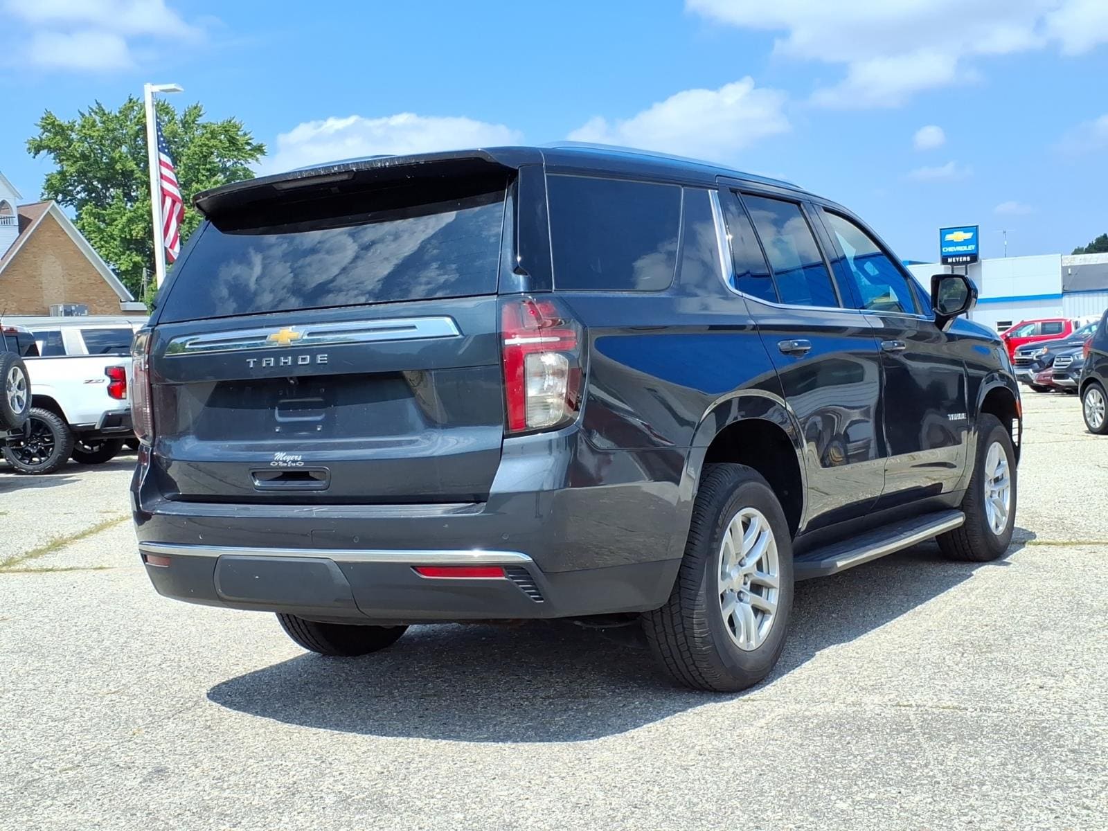 2022 Chevrolet Tahoe LS - Photo 21