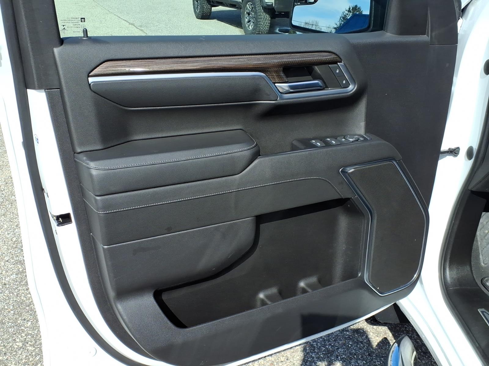 2022 Chevrolet Silverado 1500 LT - Photo 16