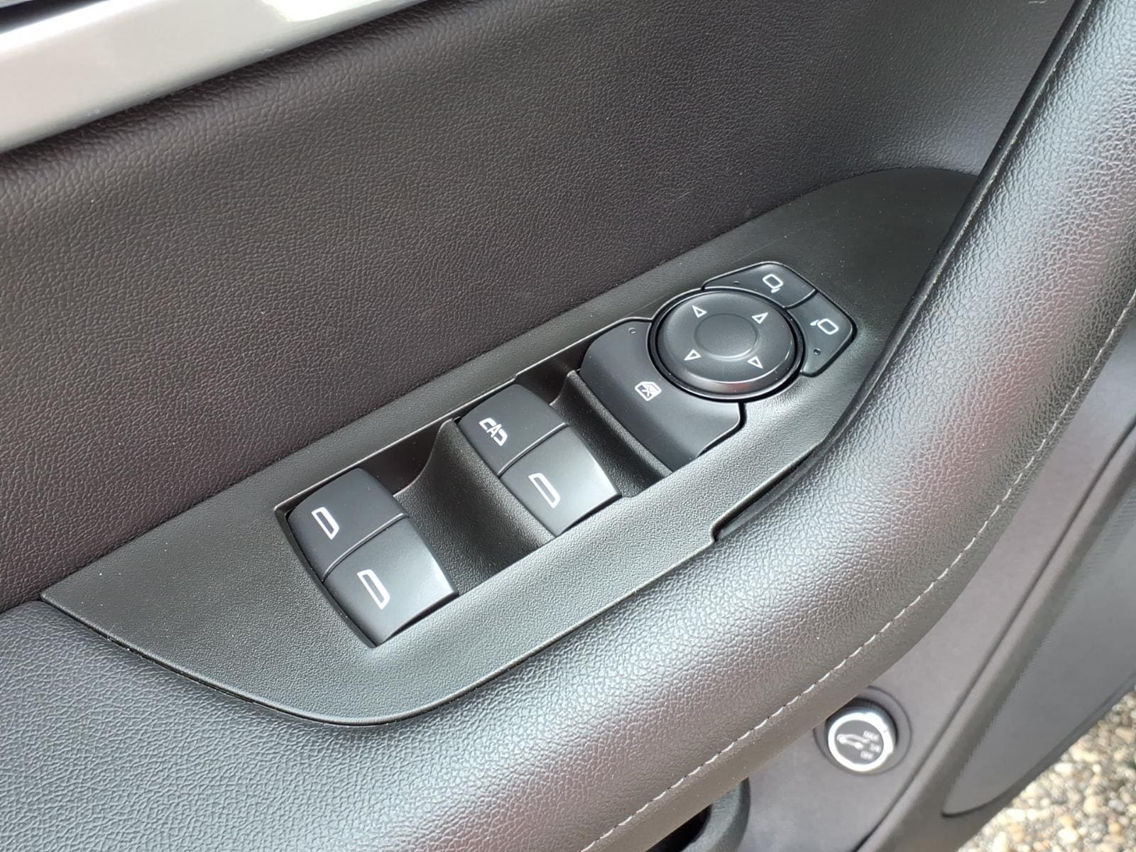 2020 Chevrolet Blazer 2LT - Photo 13
