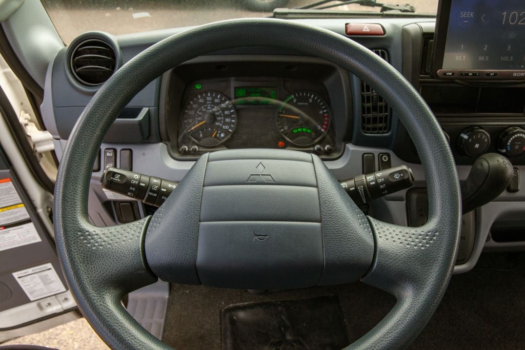 2017 Mitsubishi Fuso FE - Photo 15