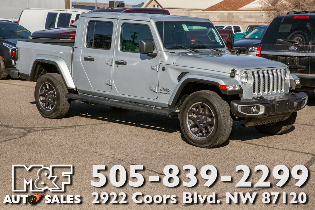 2023 Jeep Gladiator Overland's photo