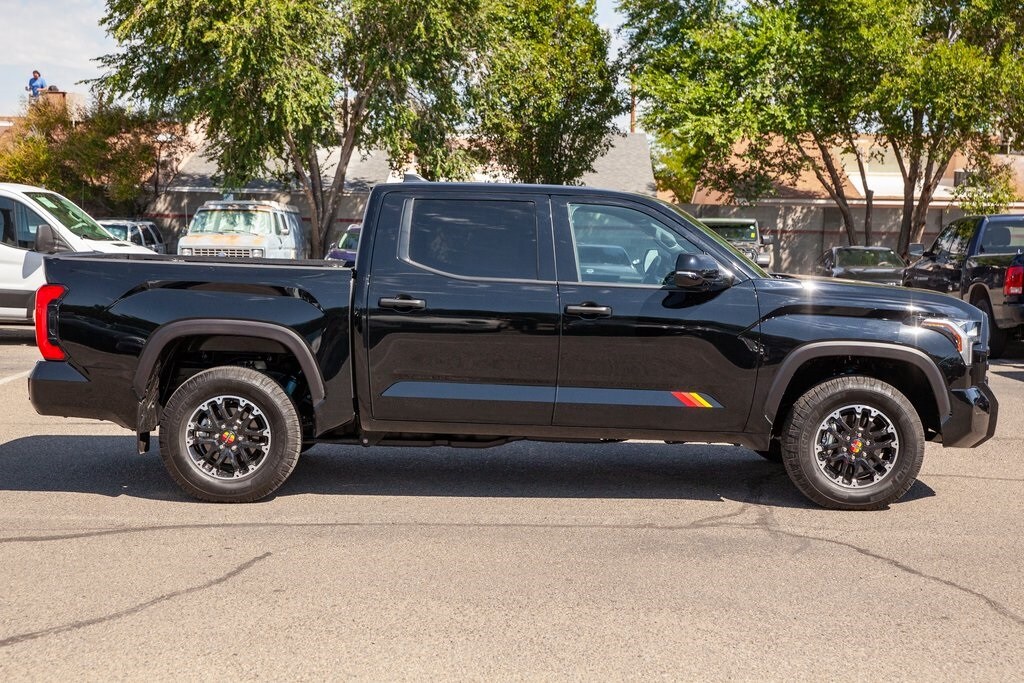 2025 Toyota Tundra SR5 photo 3