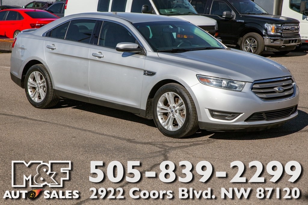 2014 Ford Taurus SEL's photo