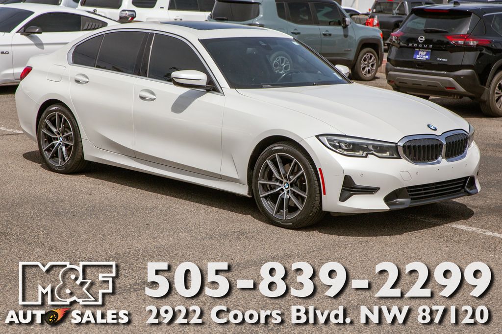 2019 BMW 3 Series 330i Sedan's photo