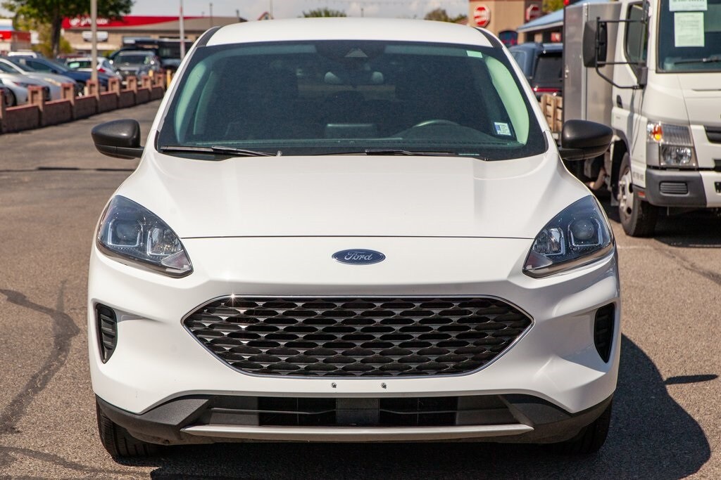 2022 Ford Escape SE Hybrid photo 2