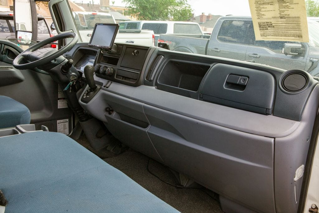 2017 Mitsubishi Fuso FE - Photo 11