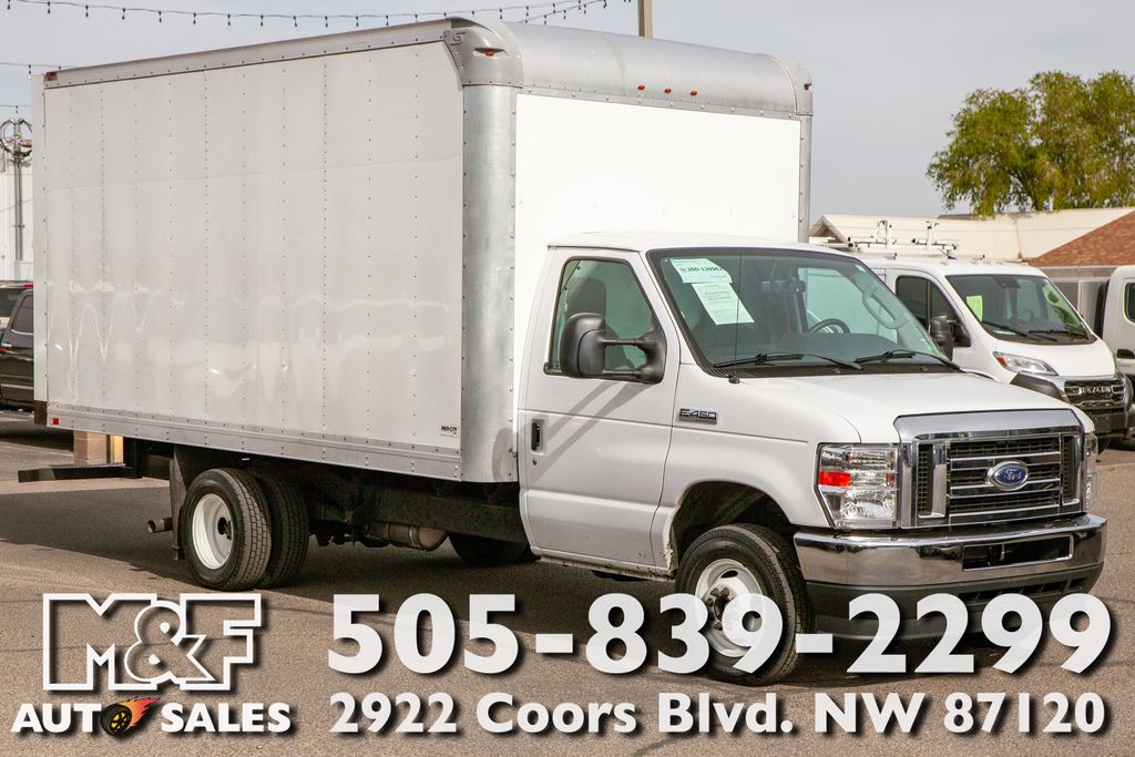 2022 Ford E-Series DRW E-450 Super Duty 158 in WB's photo