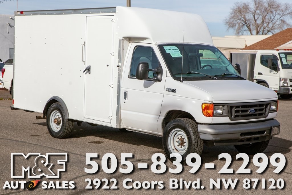 2005 Ford Econoline's photo