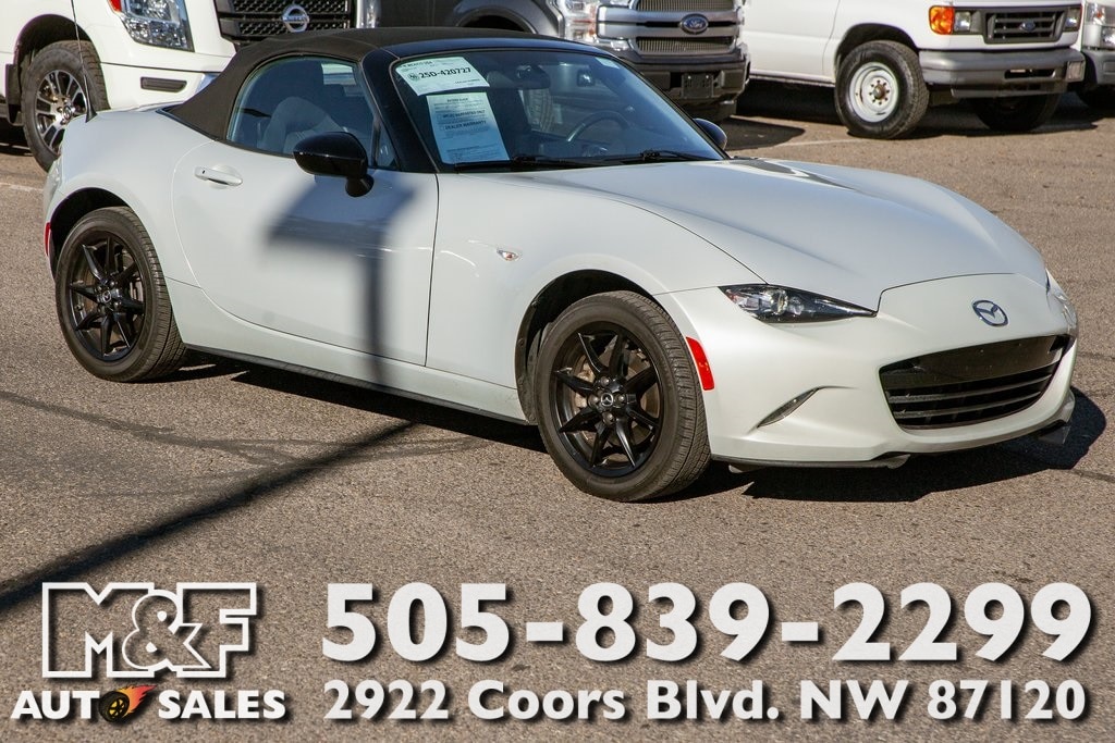 2019 Mazda MX-5 Miata Sport's photo