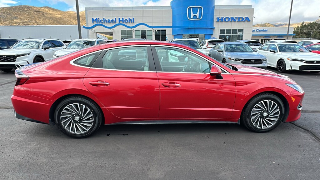 Used 2022 Hyundai Sonata Hybrid SEL Sedan