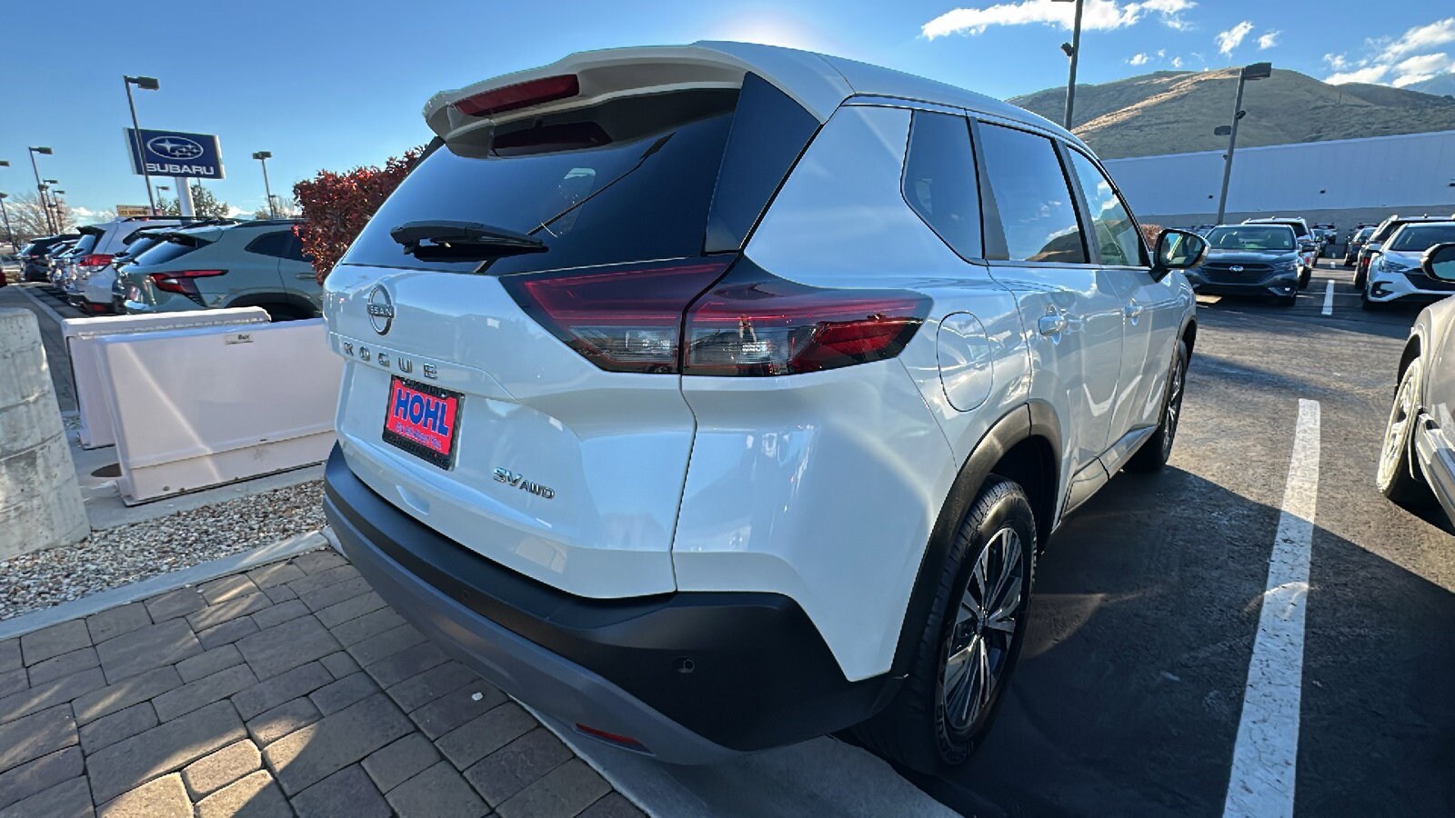 2023 Nissan Rogue SV photo 2