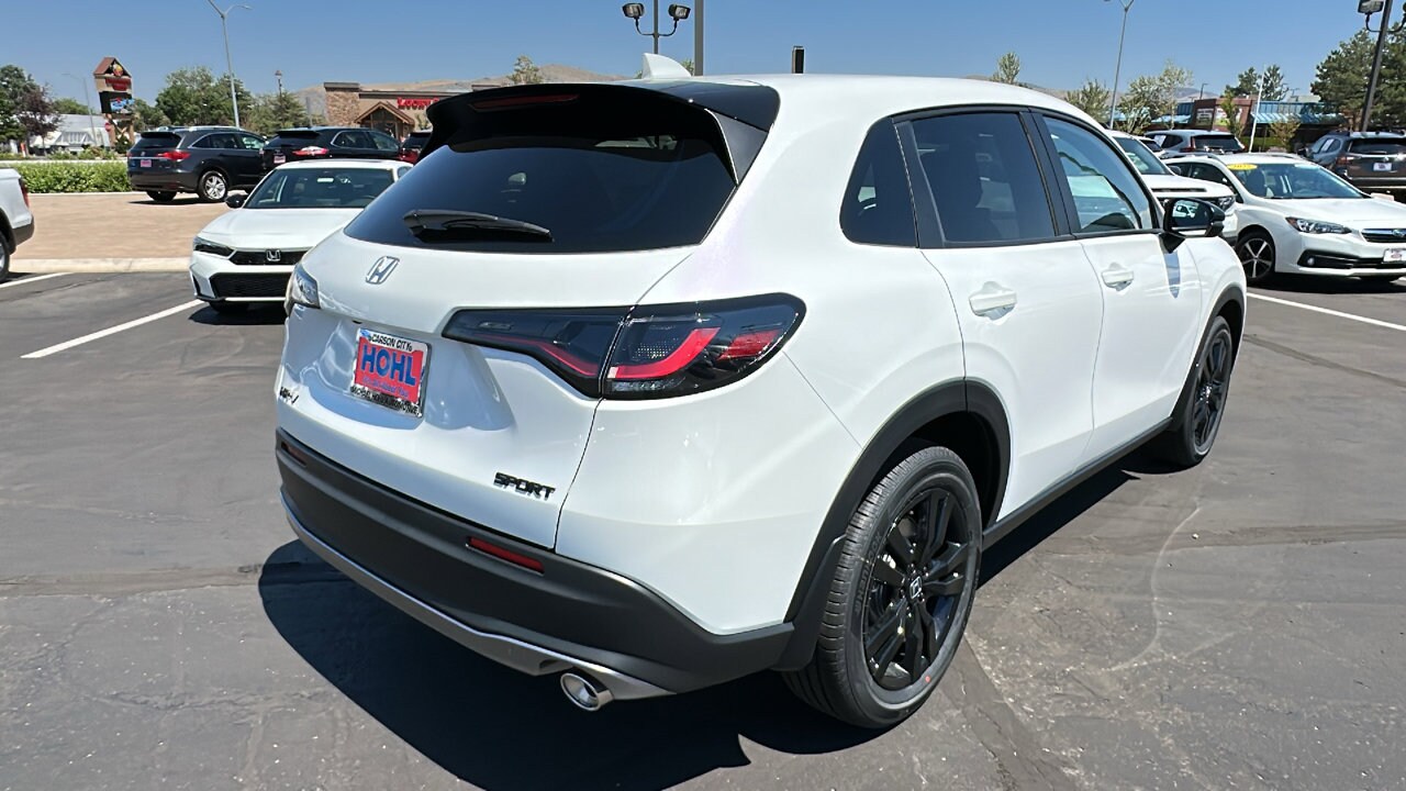 2026 Honda HR-V Sport photo 2