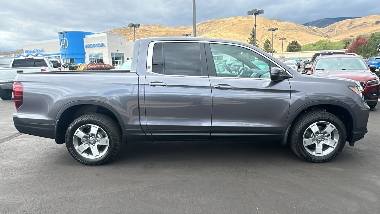 2026 Honda Ridgeline RTL photo 2