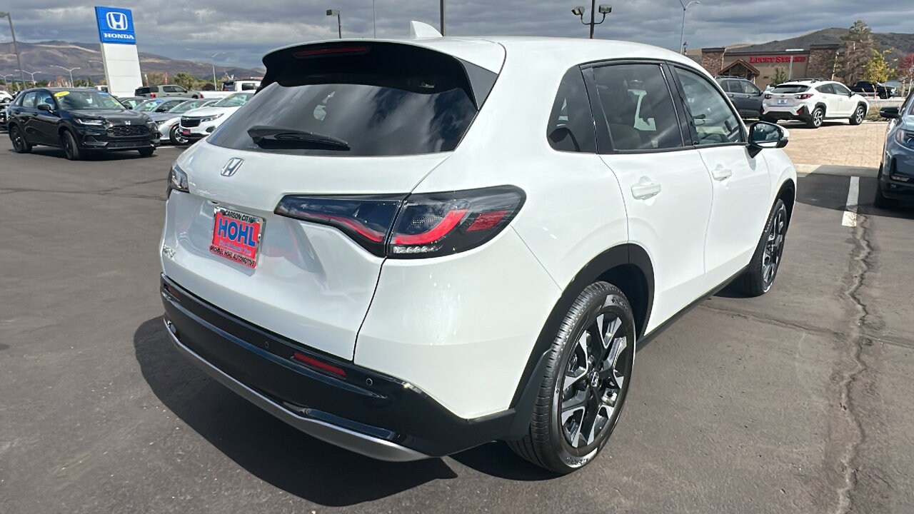 2026 Honda HR-V EX-L photo 2