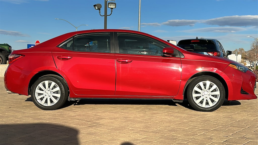 Used 2018 Toyota Corolla LE Sedan