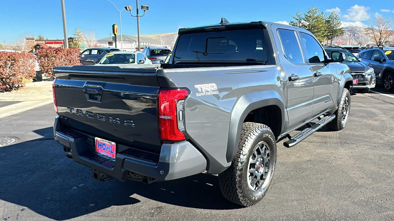 2024 Toyota Tacoma TRD Off-Road photo 3