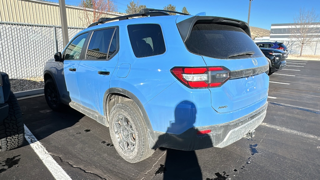 Certified 2025 Honda Pilot TrailSport SUV