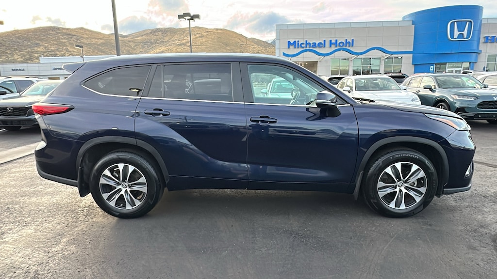 Used 2023 Toyota Highlander XLE SUV