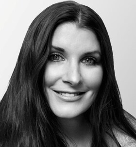 Staff member Corina Mueller from ID_403b9f92006d
