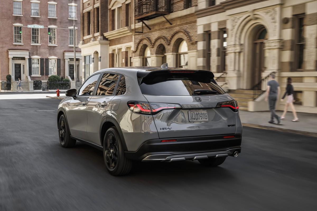 14%202023%20Honda%20HR-V%20Sport.jpg
