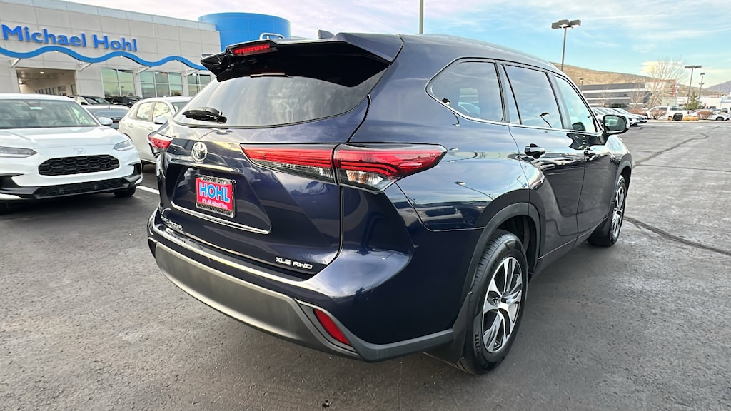 Used 2023 Toyota Highlander XLE SUV