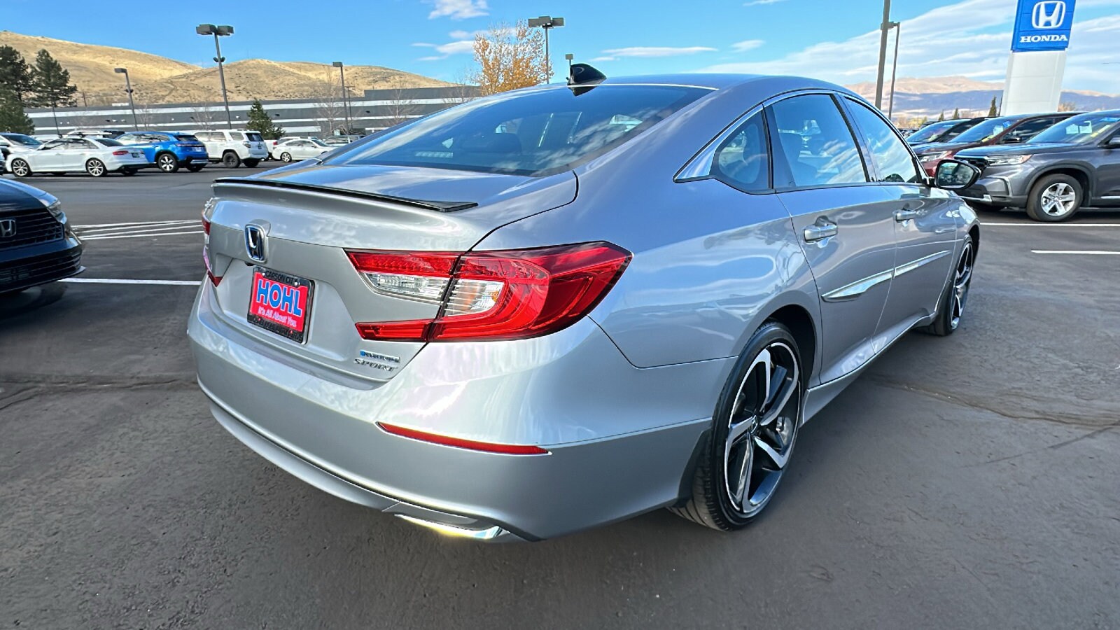 2022 Honda Accord Hybrid Sport photo 3