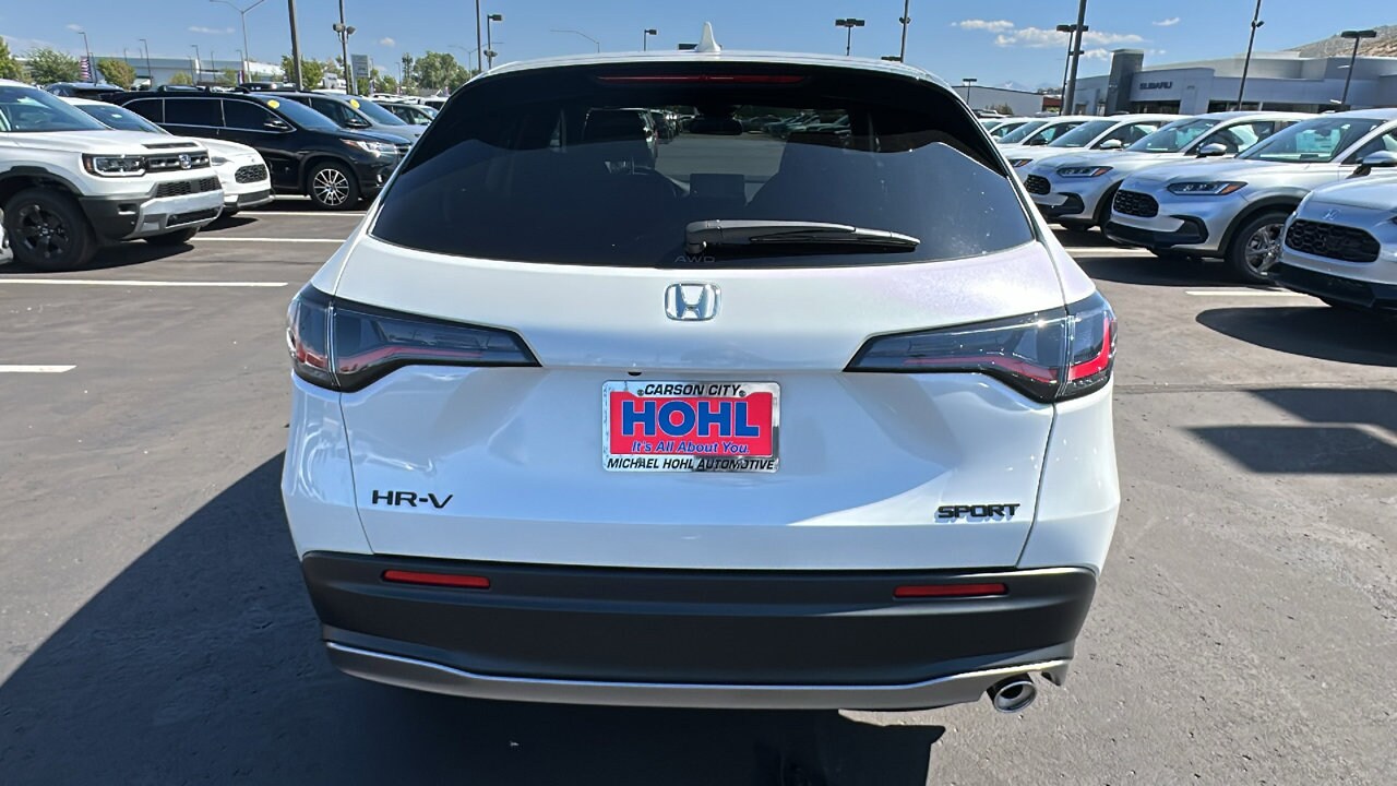 2026 Honda HR-V Sport photo 4
