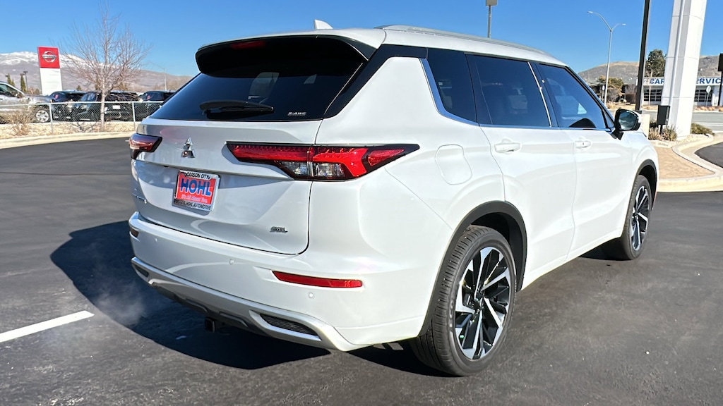 Used 2024 Mitsubishi Outlander SEL SUV