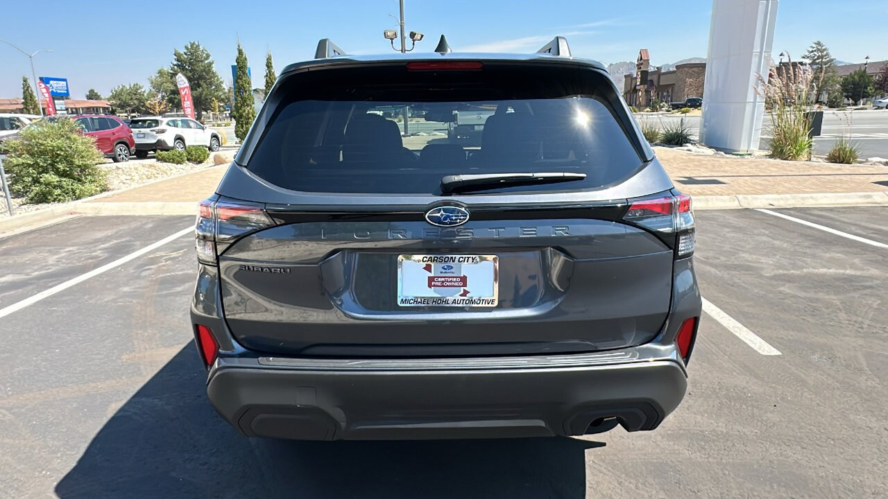 2025 Subaru Forester Premium Base photo 4