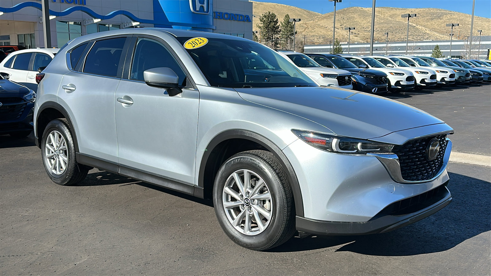 2023 Mazda CX-5 S Preferred package
