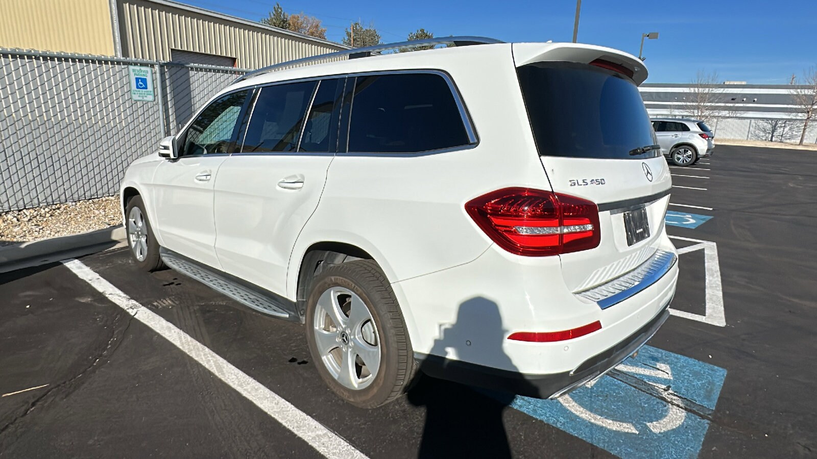 2017 Mercedes Benz GLS 450 4MATIC photo 2