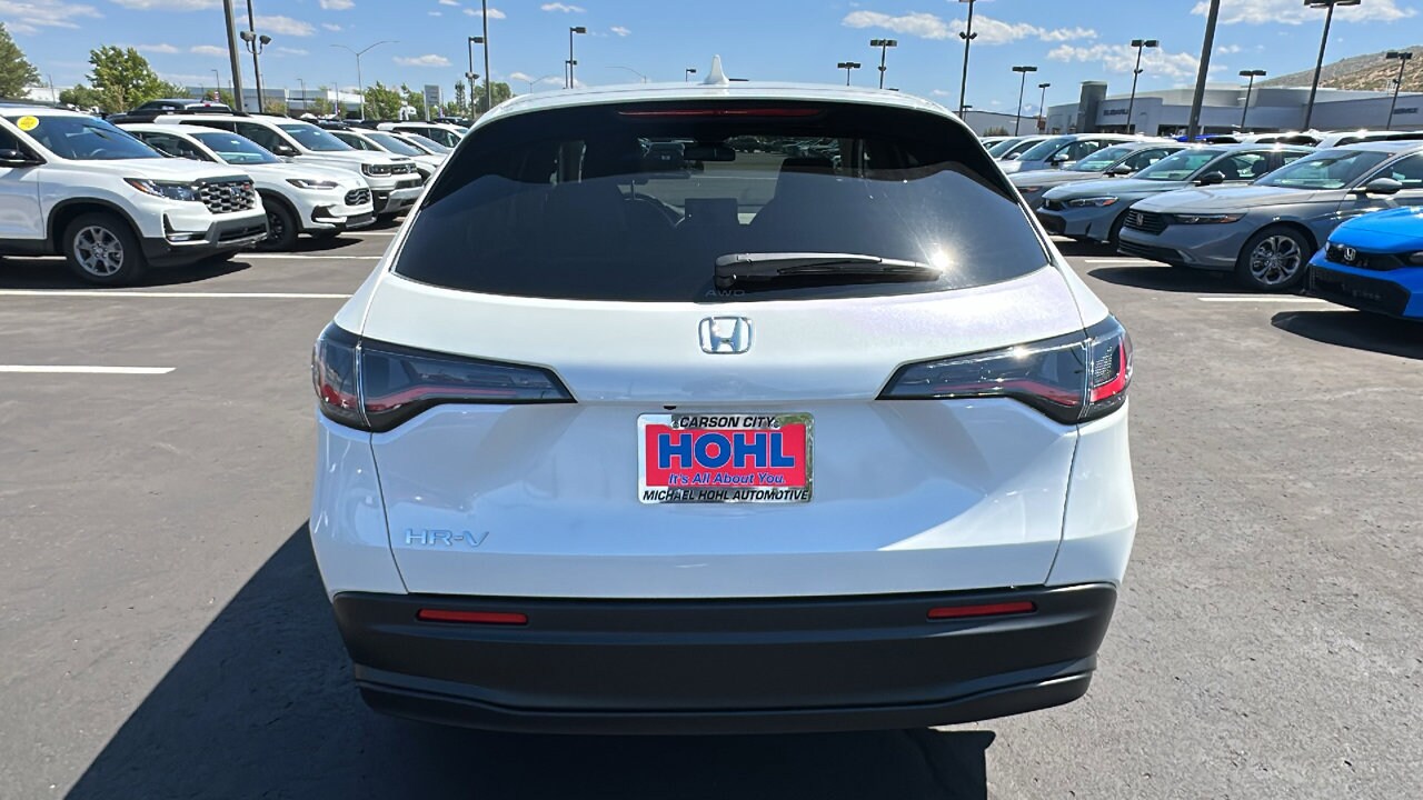 2026 Honda HR-V LX photo 4