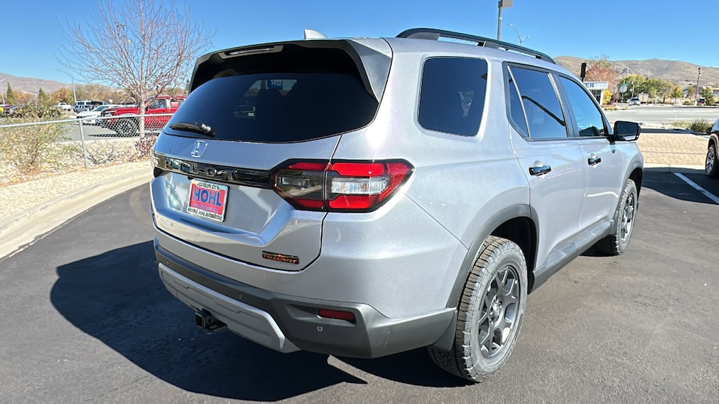 New 2025 Honda Pilot TrailSport SUV