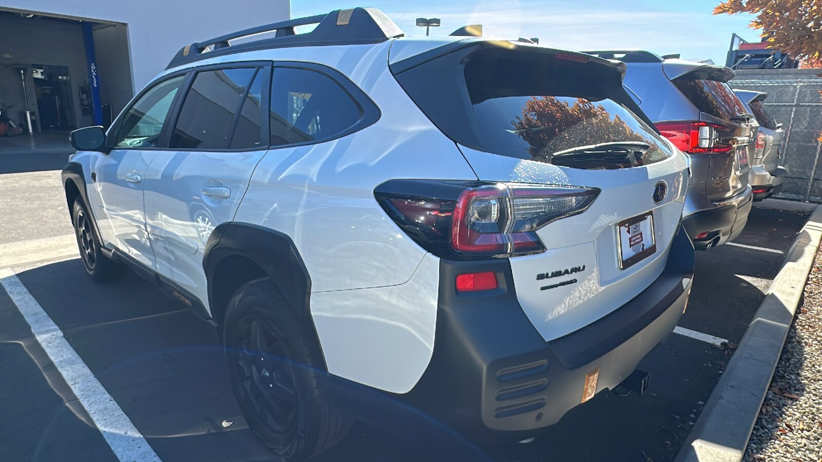 2023 Subaru Outback Wilderness photo 2