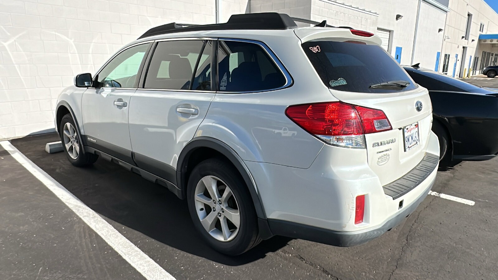 2014 Subaru Outback 2.5i Premium photo 3
