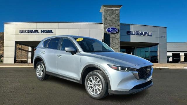 2023 Mazda CX-5 S Preferred package's photo