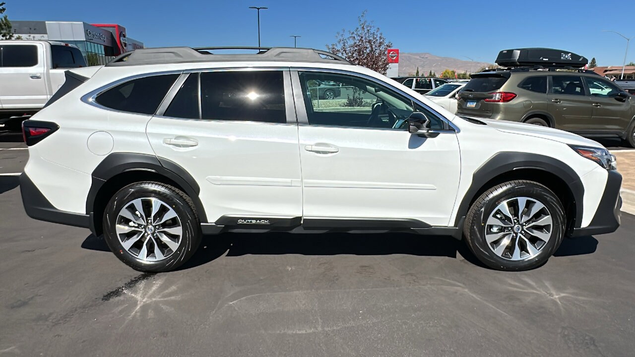 2025 Subaru Outback Limited photo 2