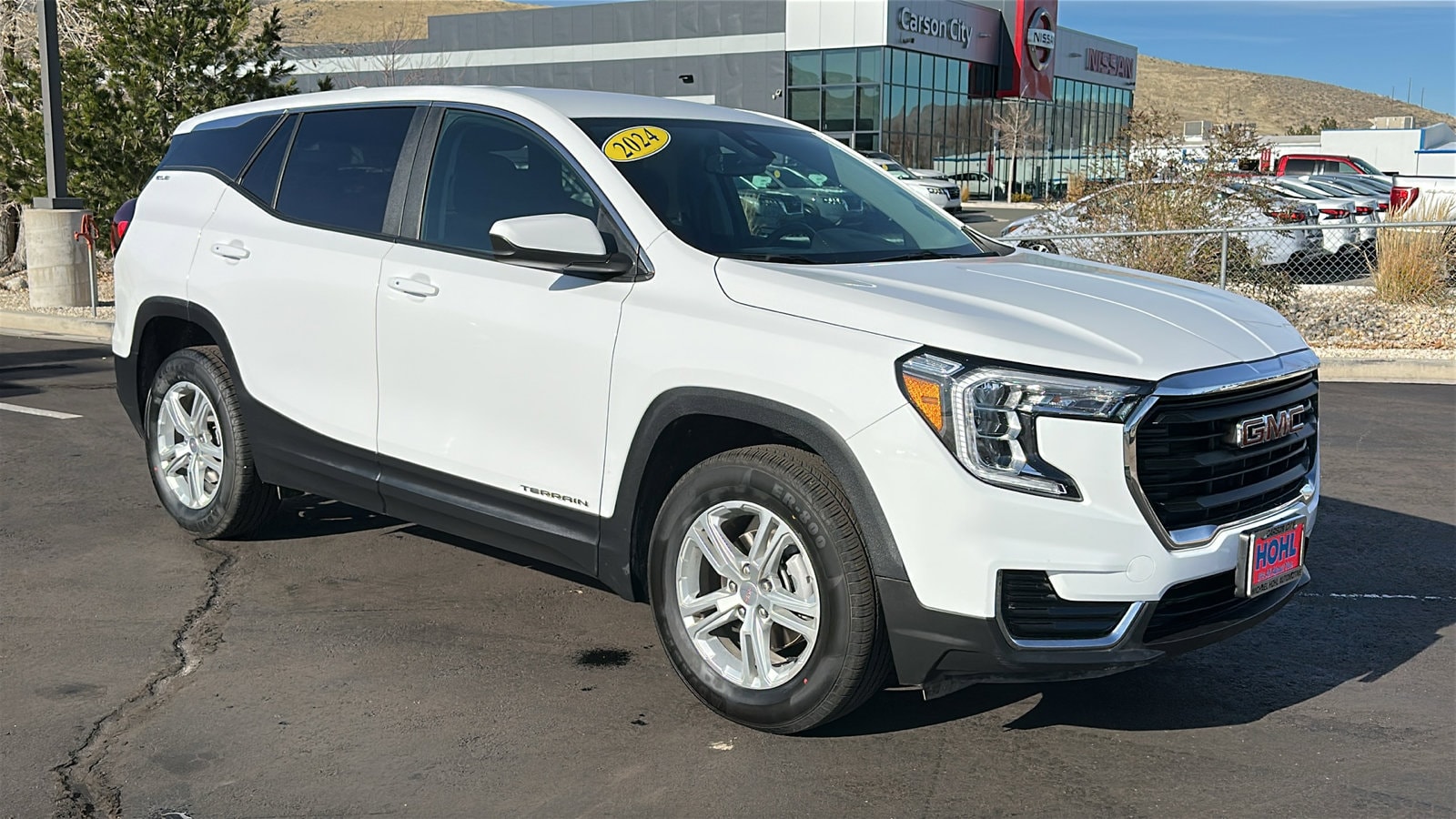 2024 GMC Terrain SLE's photo