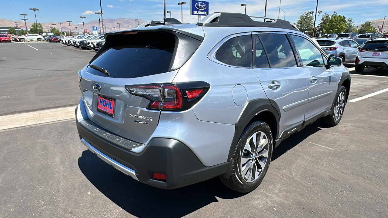 2025 Subaru Outback Touring photo 3