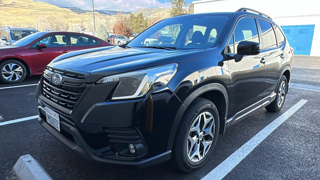 Used 2024 Subaru Forester Premium SUV