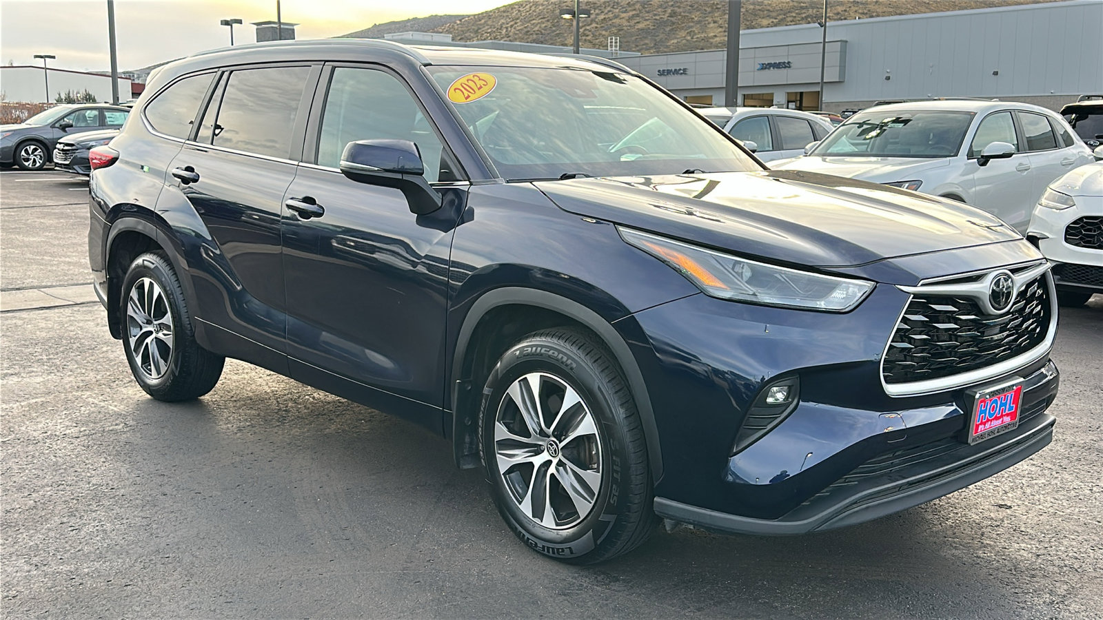 2023 Toyota Highlander XLE's photo