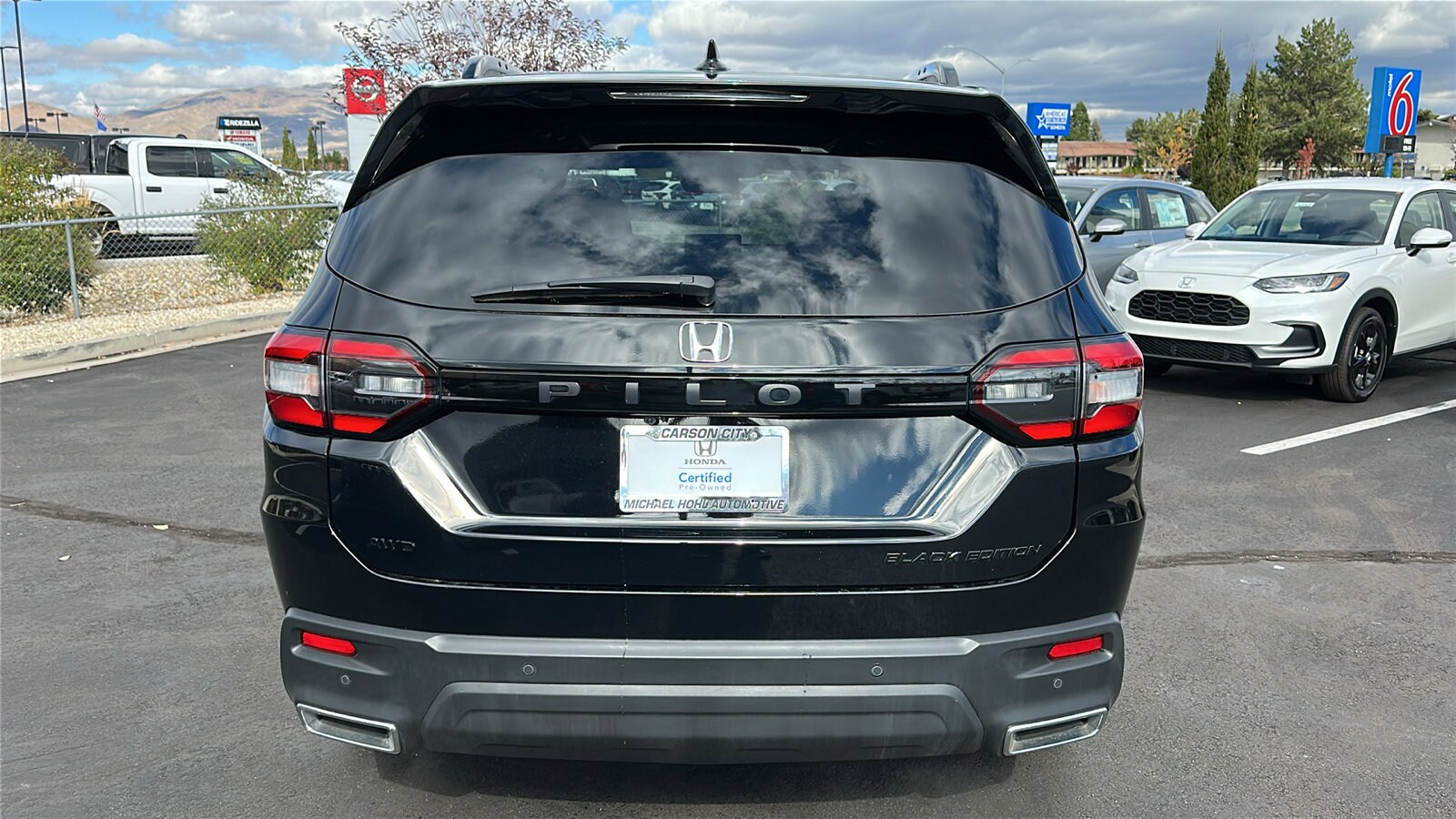 2025 Honda Pilot Black Edition photo 4