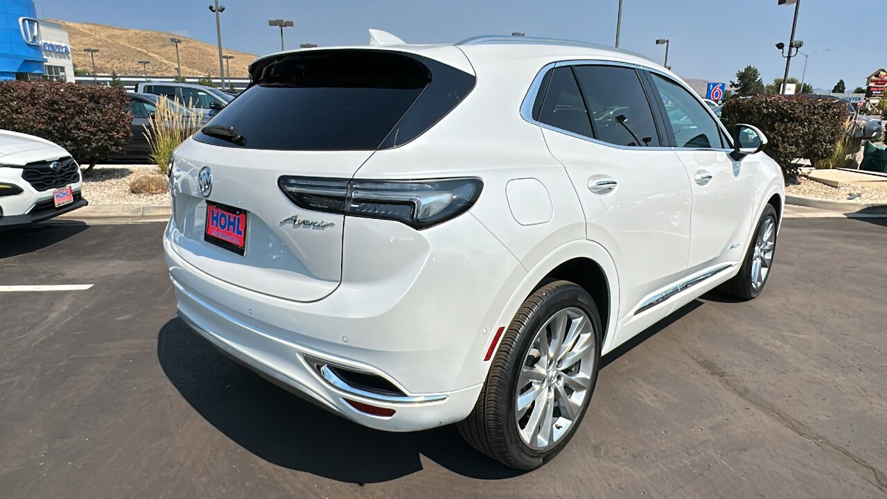 2023 Buick Envision Avenir photo 3